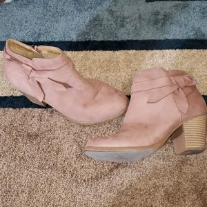 Cityclassified heeled boots